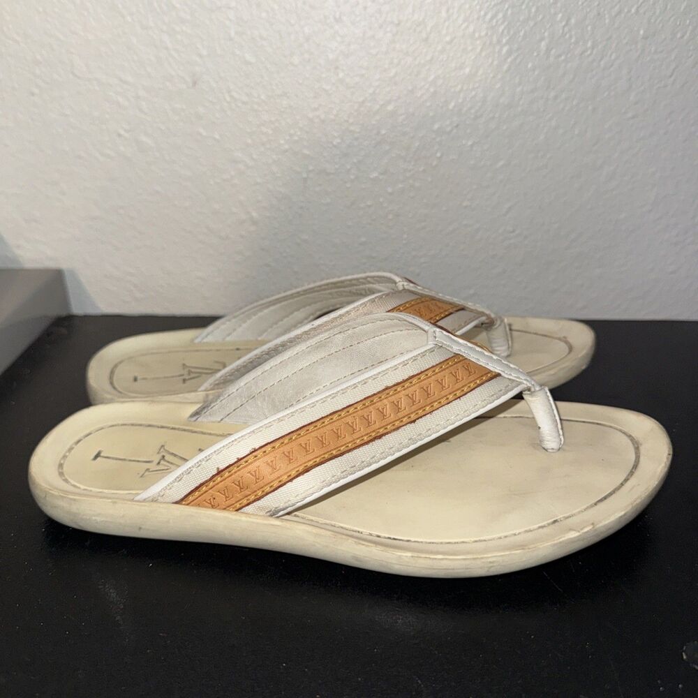 Louis Vuitton White/pink monogram canvas and leather thong sandals size 37